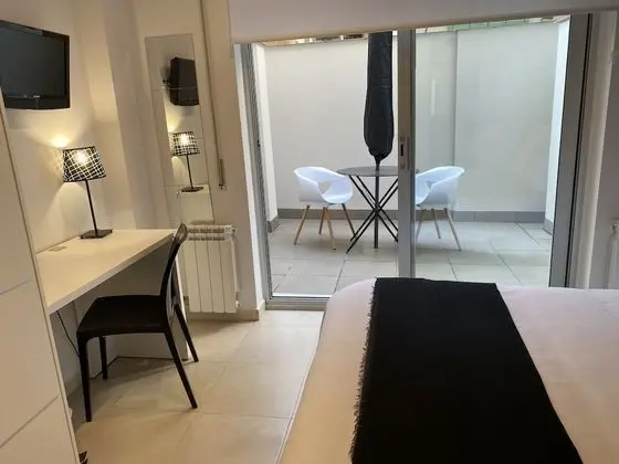 Tek Büyük Yataklı Oda