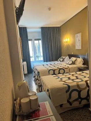 Basic Tek Büyük Yataklı Oda, Özel Banyo (with extra bed)