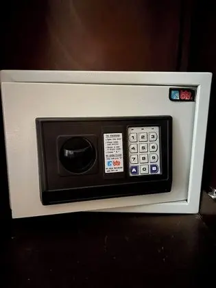 Basic Tek Büyük Yataklı Oda, Özel Banyo (with extra bed)