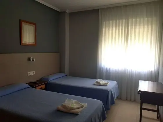 İki Ayrı Yataklı Oda, Banyolu/Duşlu