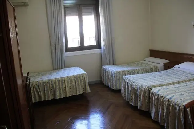 Dört Kişilik Oda