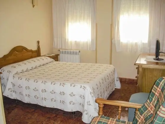 Tek Büyük Yataklı Oda