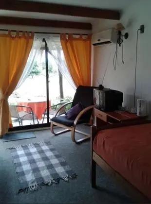 Üç Kişilik Oda