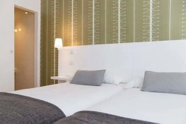 İki Ayrı Yataklı Oda, Şehir Manzaralı