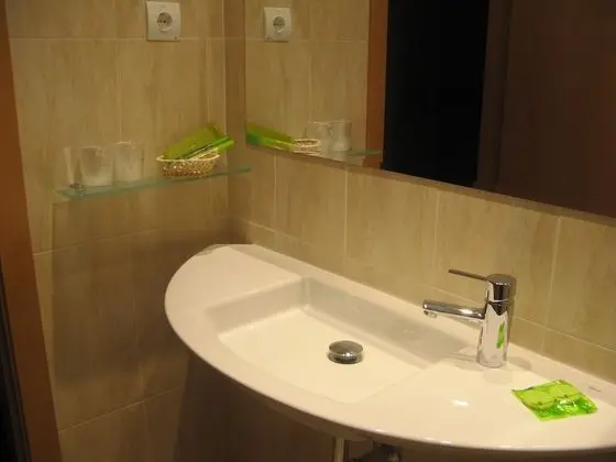 Basic Üç Kişilik Oda, 1 Yatak Odası