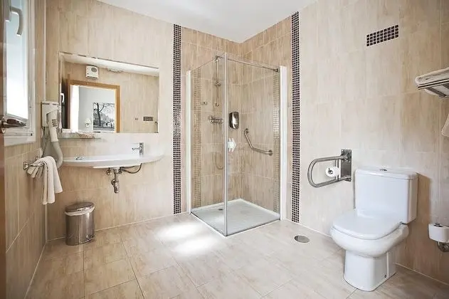 Basic Üç Kişilik Oda, 1 Yatak Odası