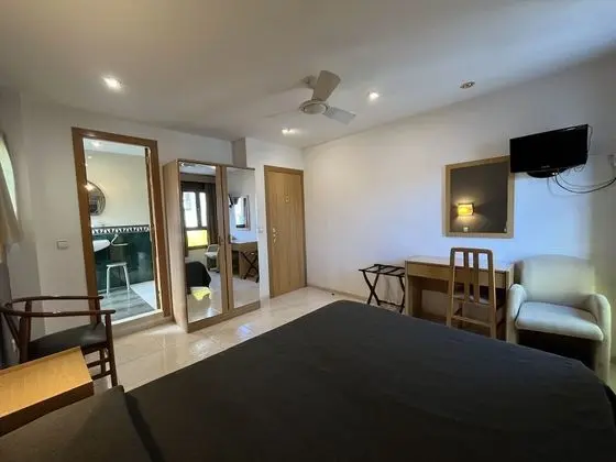 Comfort Tek Büyük Yataklı Oda