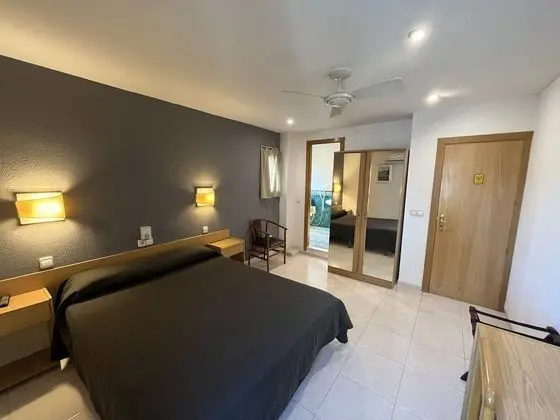 Comfort Tek Büyük Yataklı Oda