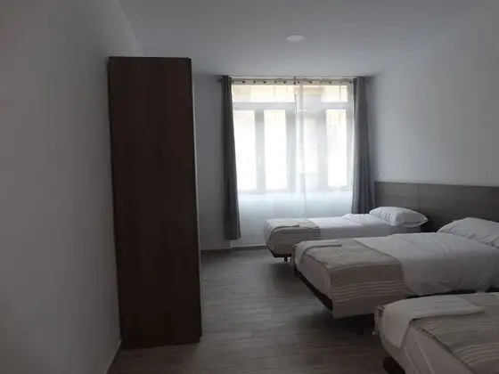 Basic Üç Kişilik Oda