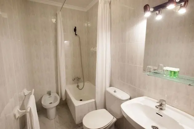 Tek Büyük veya İki Ayrı Yataklı Oda