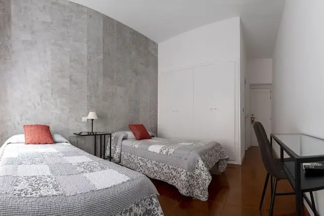 Tek Büyük Yataklı Oda