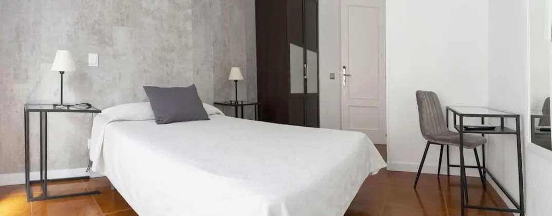 Tek Büyük Yataklı Oda