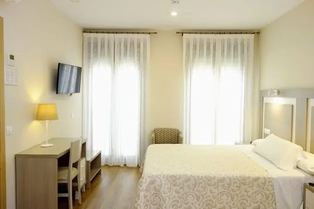 Tek Büyük veya İki Ayrı Yataklı Oda