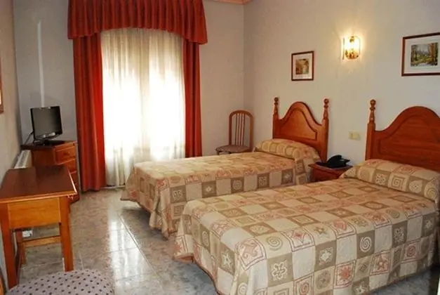 İki Ayrı Yataklı Oda, 2 Tek Kişilik Yatak, Sigara İçilmez