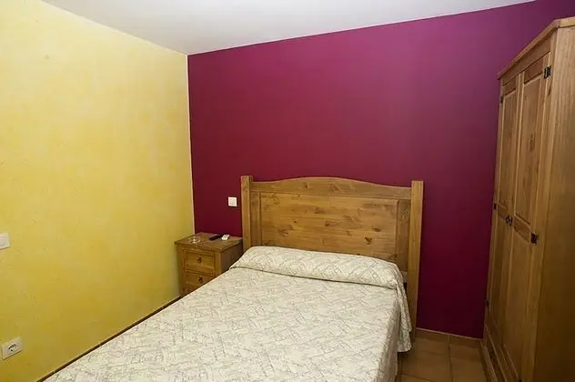 Basic Tek Büyük Yataklı Oda