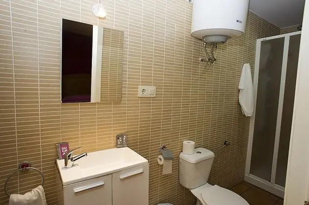 Üç Kişilik Oda, Balkon