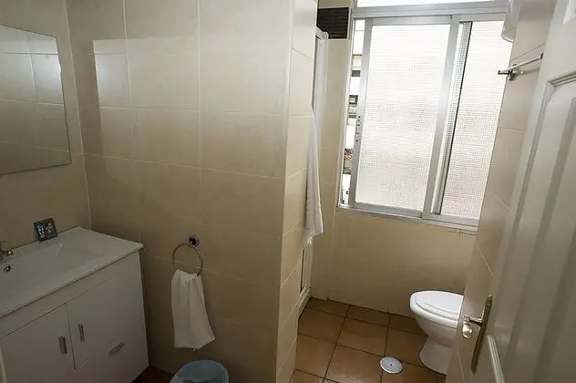 Üç Kişilik Oda, Balkon