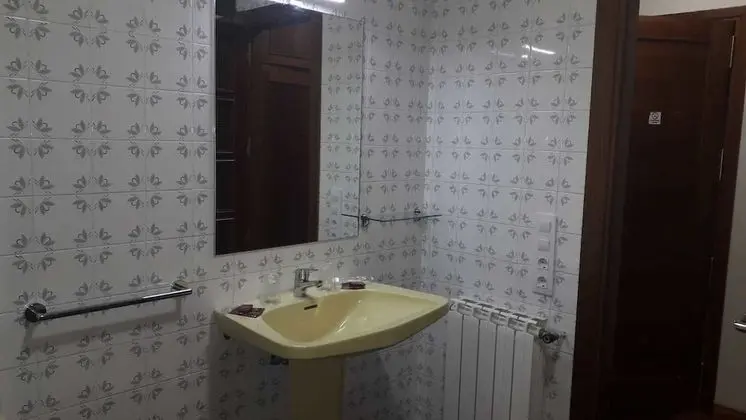 Classic Tek Büyük Yataklı Oda