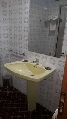 Classic Tek Büyük Yataklı Oda