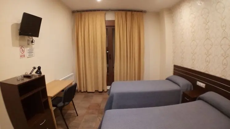 İki Ayrı Yataklı Oda, 2 Tek Kişilik Yatak