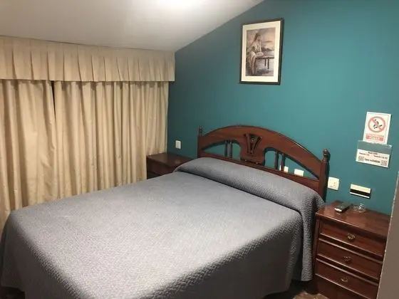 Tek Büyük Yataklı Oda, 1 Çift Kişilik Yatak