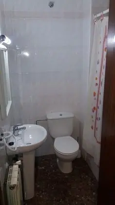 Tek Büyük Yataklı Oda, 2 Tek Kişilik Yatak