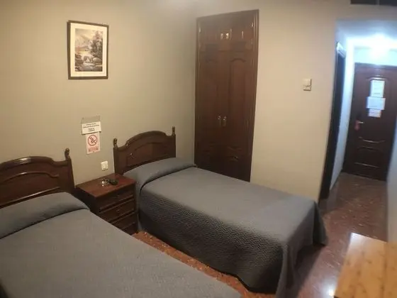 Tek Kişilik Oda, 1 Tek Kişilik Yatak, Sigara İçilmez