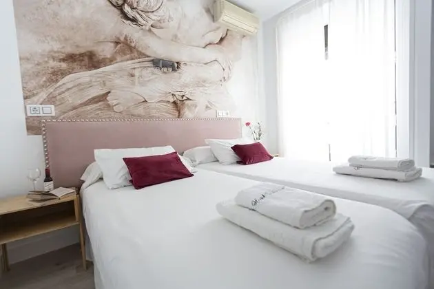 Tek Büyük Yataklı Oda