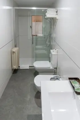 Basic Üç Kişilik Oda, 3 Tek Kişilik Yatak