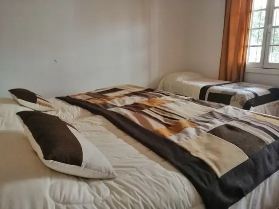 Basic Üç Kişilik Oda, Birden Çok Yatak, Avlu Manzaralı