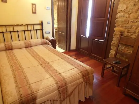 Tek Büyük Yataklı Oda, 1 Çift Kişilik Yatak