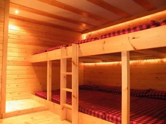 Dört Kişilik Oda, Ortak Banyo