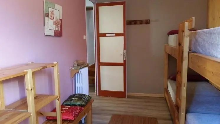 Dört Kişilik Oda, Ortak Banyo