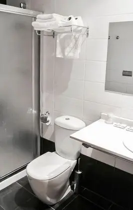 Üç Kişilik Oda, Özel Banyo