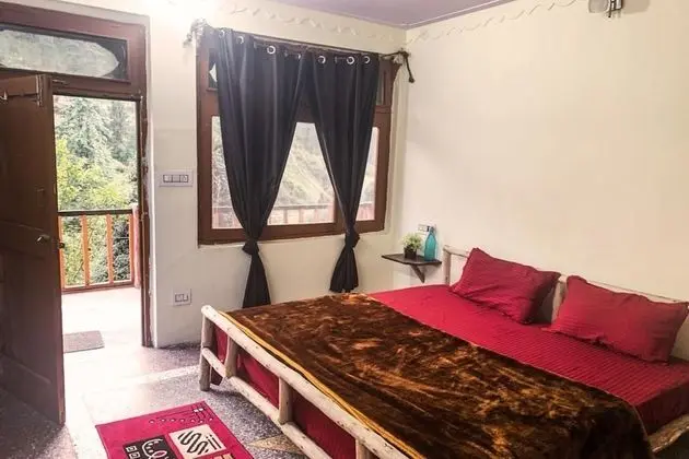 Deluxe Oda, 1 En Büyük (King) Boy Yatak