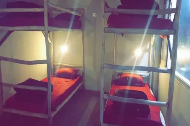 Ortak Ranzalı Oda, Karma Ranzalı Oda (4 Beds)