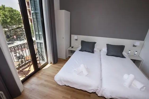 Standard Tek Büyük veya İki Ayrı Yataklı Oda, Balkon, Şehir Manzaralı