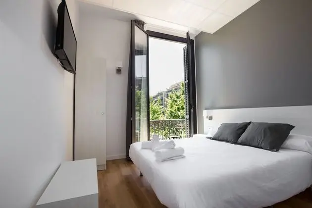 Tek Büyük Yataklı Oda, 1 Büyük (Queen) Boy Yatak, Balkon, Şehir Manzaralı