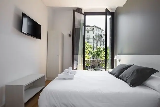 Tek Büyük Yataklı Oda, 1 Büyük (Queen) Boy Yatak, Balkon, Şehir Manzaralı