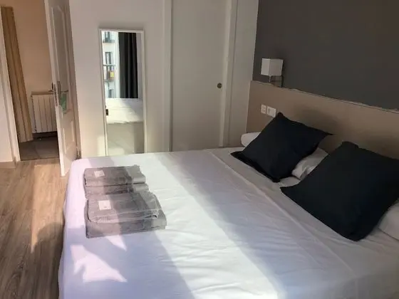 Tek Büyük Yataklı Oda, Balkon