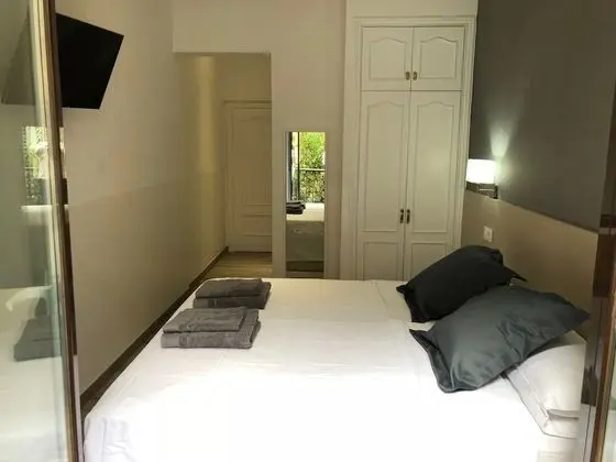 Tek Büyük Yataklı Oda, Balkon
