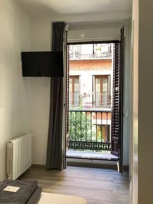 Tek Büyük Yataklı Oda, Balkon