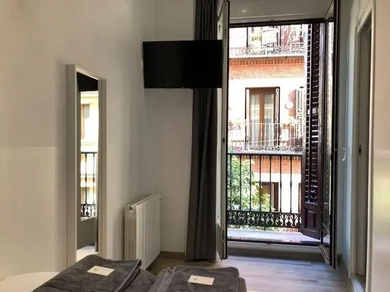 Tek Büyük Yataklı Oda, Balkon