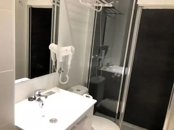 Tek Büyük Yataklı Oda, Balkon