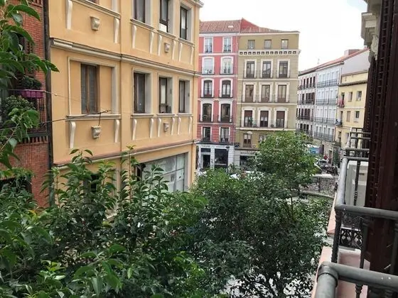 Tek Büyük Yataklı Oda, Balkon