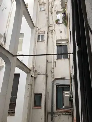 Tek Büyük Yataklı Oda, Ortak Banyo (Interior)