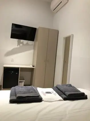 Tek Büyük Yataklı Oda, Ortak Banyo (Interior)