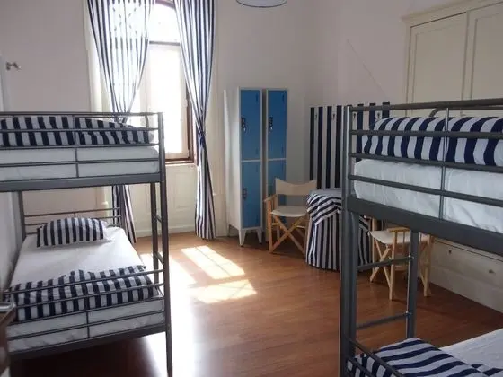 Basic Ortak Ranzalı Oda, Ortak Banyo (Barraca Azul)