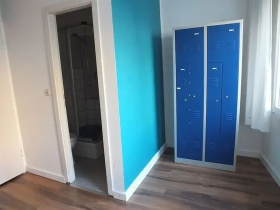 Dört Kişilik Oda, Sadece kadınlar için