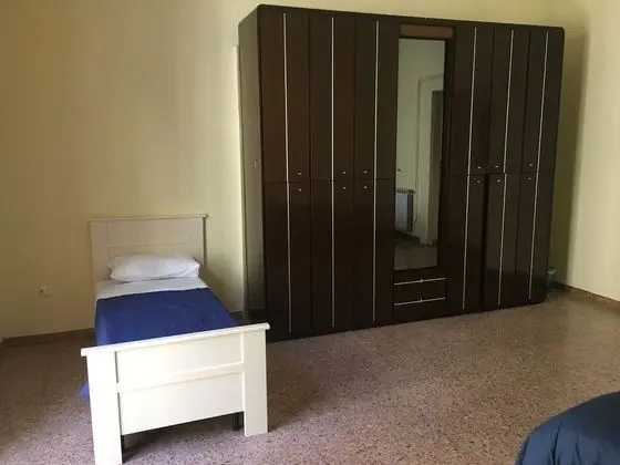 Standard Üç Kişilik Oda, 3 Tek Kişilik Yatak, Özel Banyo (not in room)